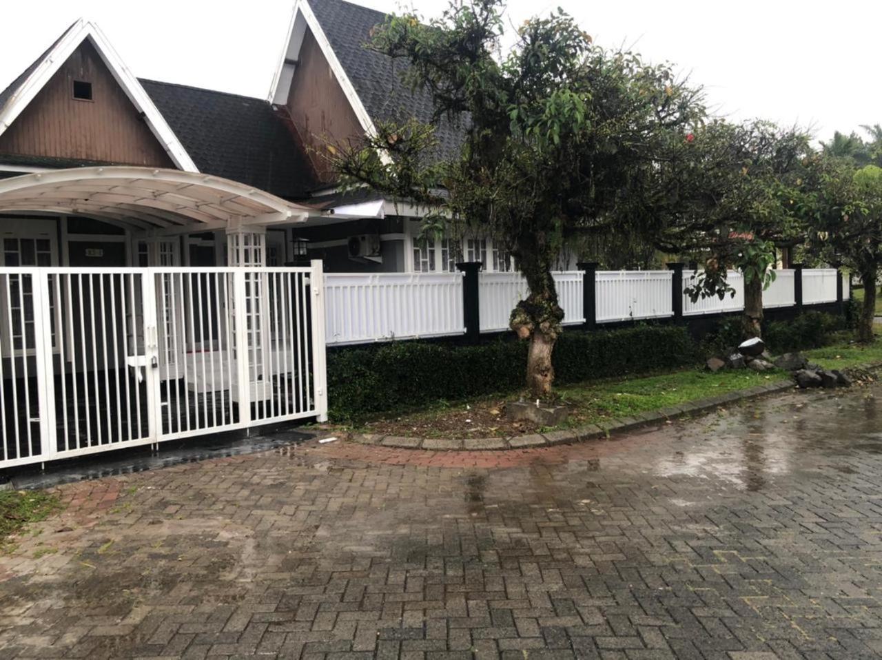 Eton Asia Villas-Kota Bunga Puncak Εξωτερικό φωτογραφία